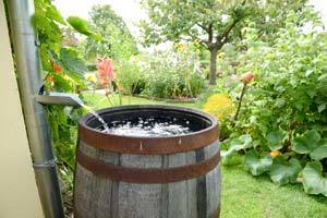 How to increase water pressure from rain barrel